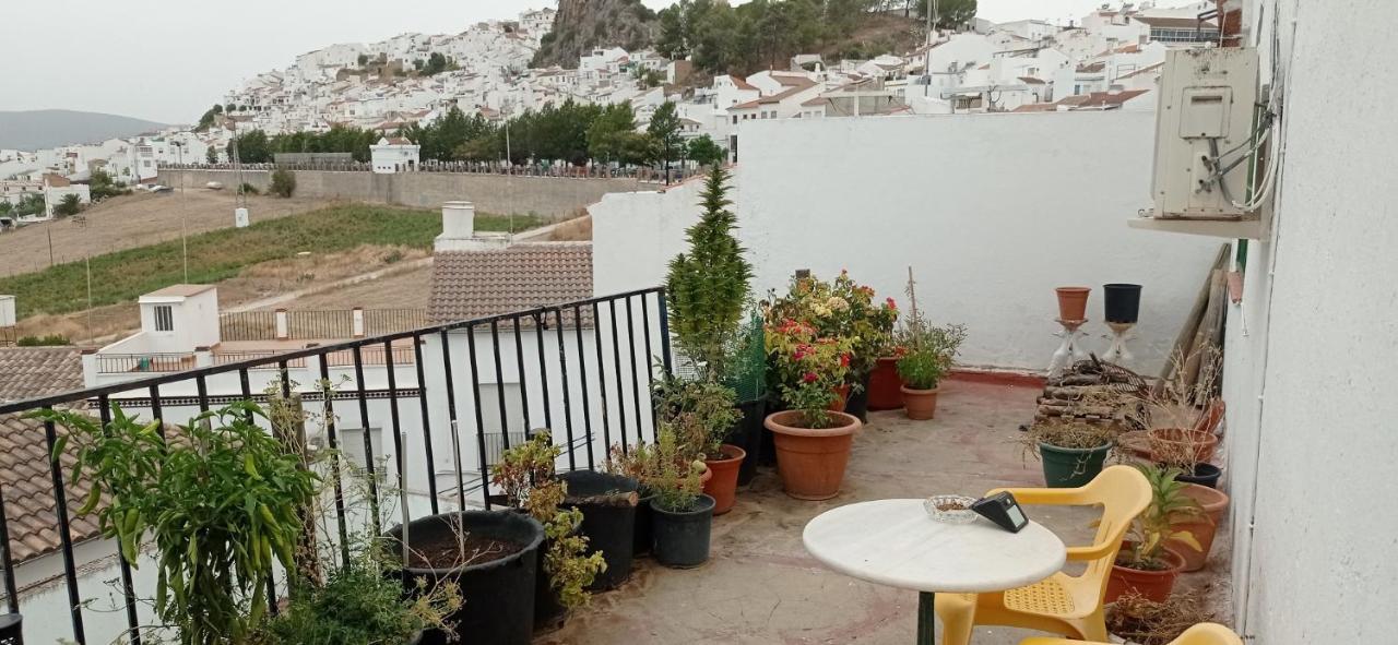 Cama Doble Cristina Apartment Olvera Bagian luar foto